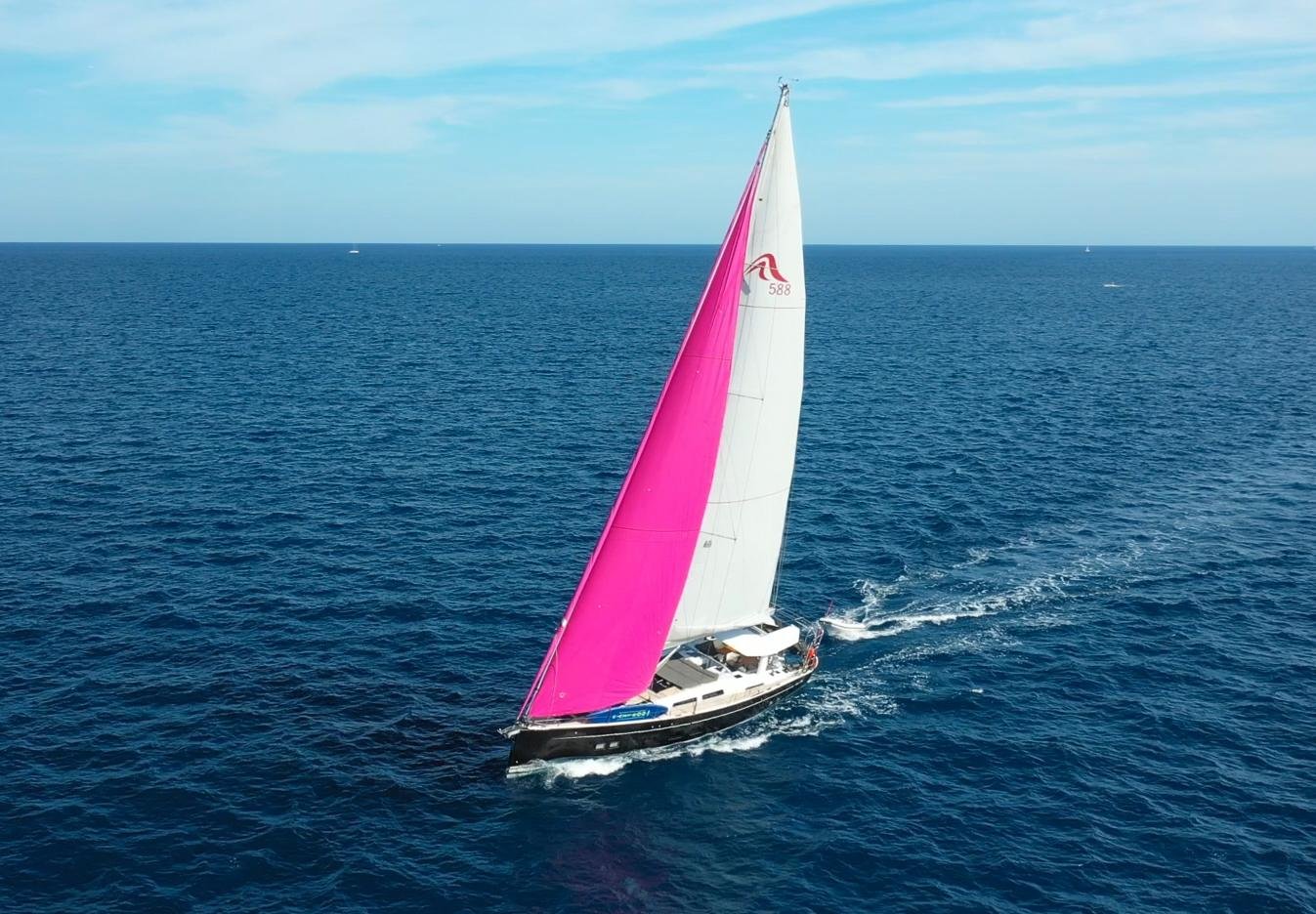 2019 56.4 foot Hanse 588 EUR 540000